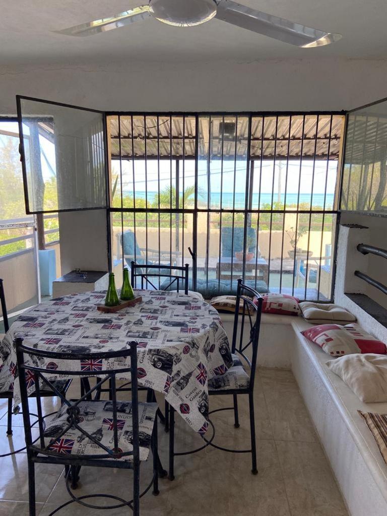 Casa Ibiza Celestun Villa Exterior photo